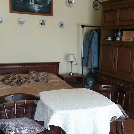 Nicoláj és Tanya Pensión Dég