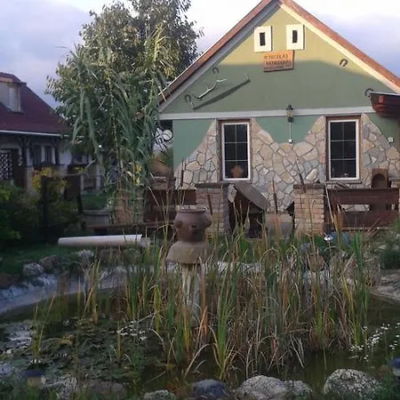 Nicoláj és Tanya Pensión