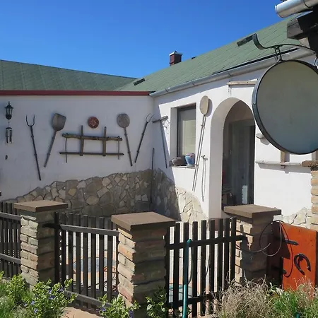 Pensión Nicoláj és Tanya