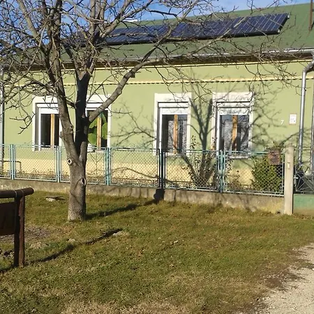 Nicoláj és Tanya * Dég