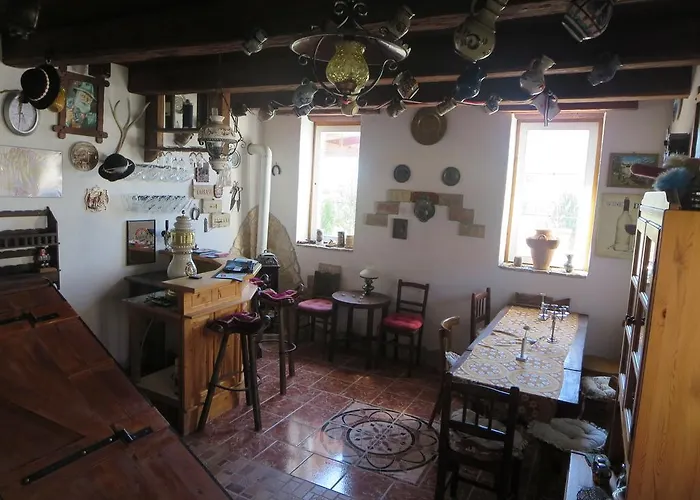 Nicolaj Vendeghaz Es Tanya Dég