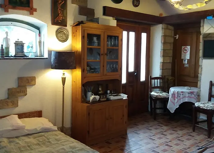 בית הארחה Nicolaj Vendeghaz Es Tanya